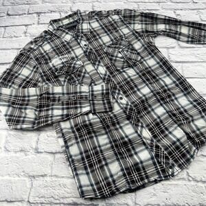 Buckle Black Label Athletic Fit Mens Medium Brown Plaid Snap Button Shirt